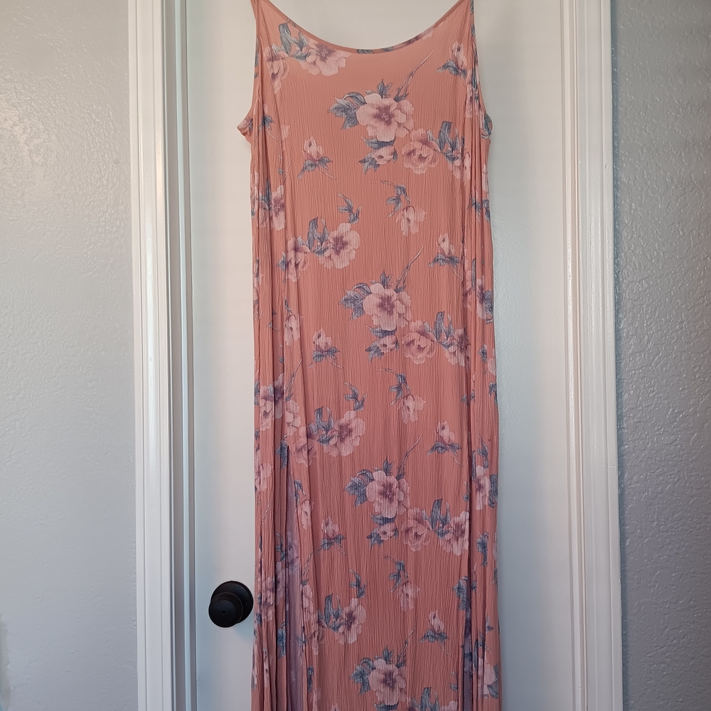 American Eagle Outfitters Peach Floral Maxi Dress
